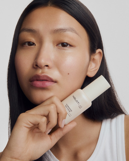 Rozświetlające serum do twarzy INGLOT LAB Rozświetlające serum do twarzy INGLOT LAB