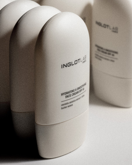 Nawilżająco-wygładzający krem do twarzy SPF 50 INGLOT LAB